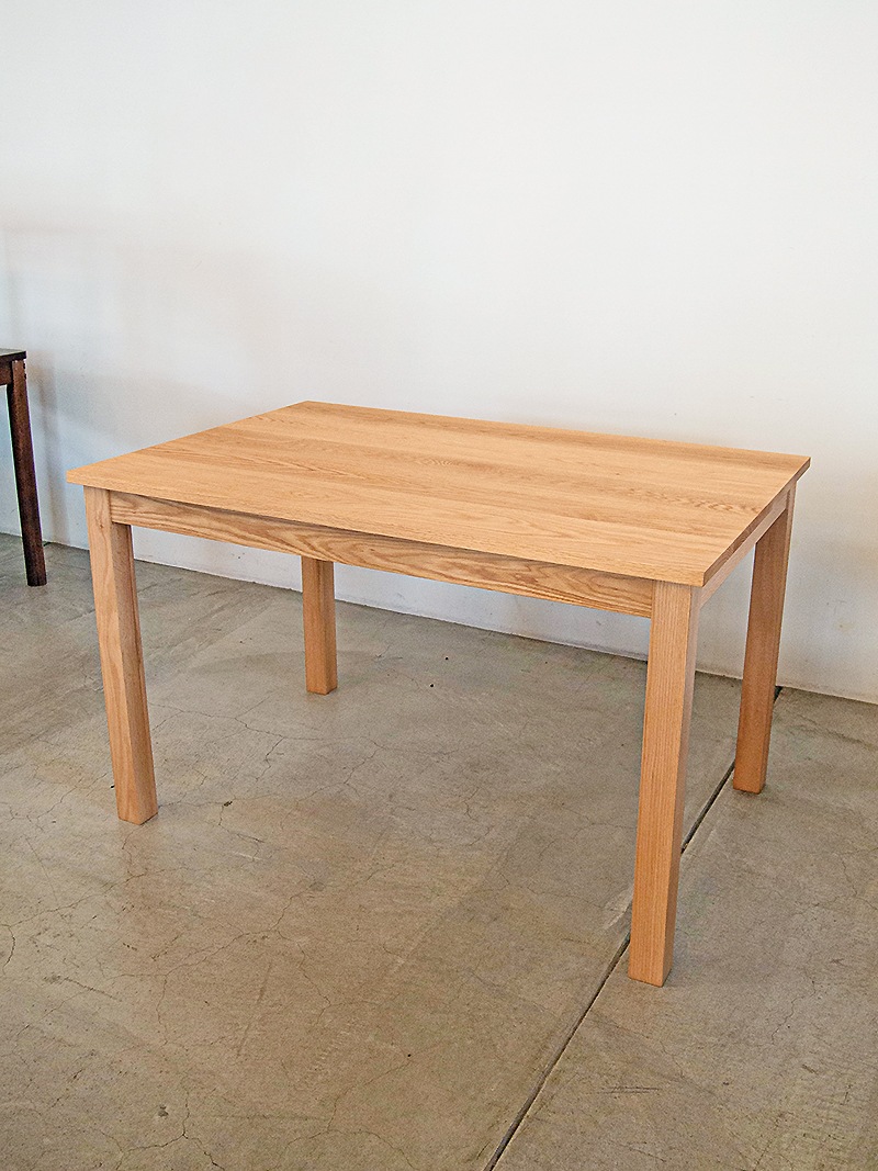レッドオーク無垢材ダイニングテーブル 120×80cm ｜イデア