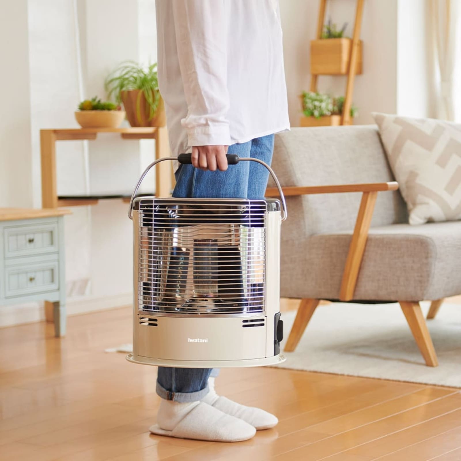 イワタニ カセットガスストーブ ハイパワータイプ『デカ暖II』 CB-STV