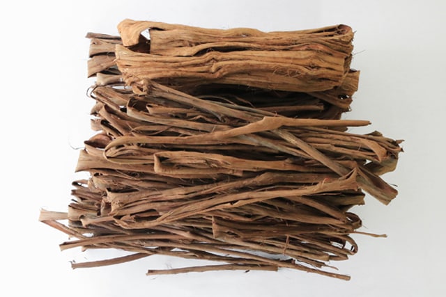 国産やまぶどう蔓 1kg※皮剥がれや細い材料が多めに入っています。東北