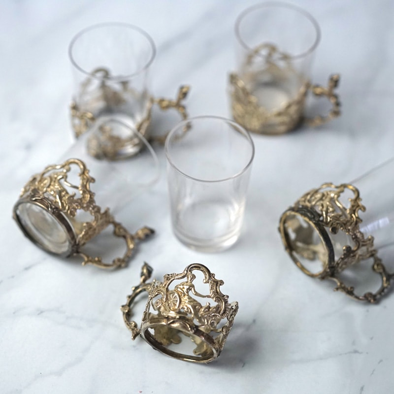 貴婦人を載せた銀の馬車：19世紀後期 アンティーク ショットグラス 5個