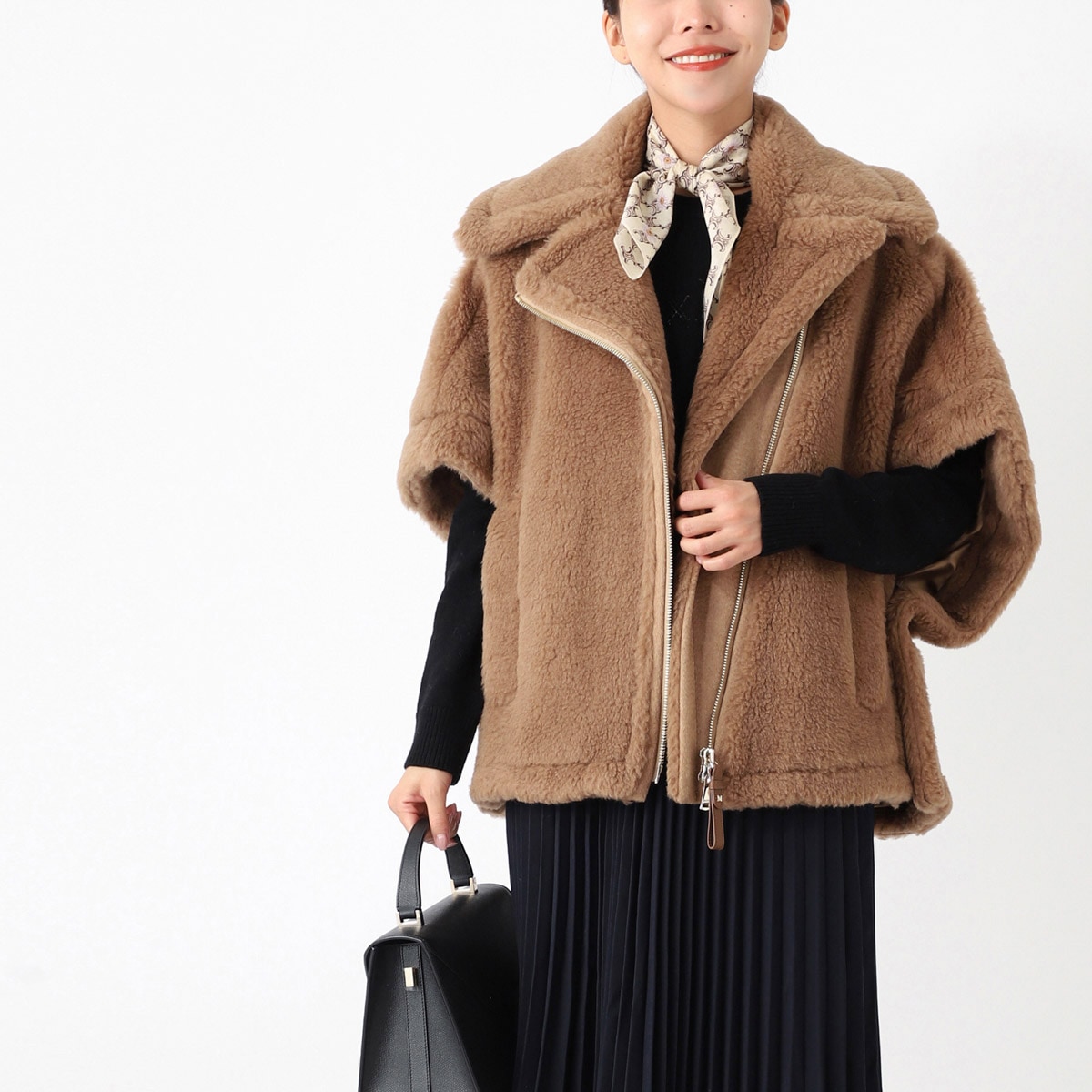 Max Mara マックスマーラ ケープ/ポンチョ/NEWMANTO レディース