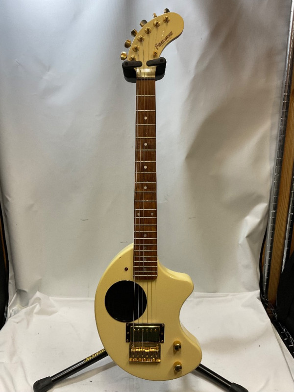 u49590 中古 FERNANDES ZO-3 | 中古楽器,エレキギター,アンプ内蔵