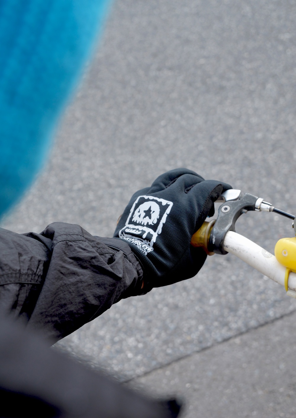 SANTACRUZ x MxMxM “どろどろSCREAMING HAND” GLOVE | ALL ITEMS,GOODS