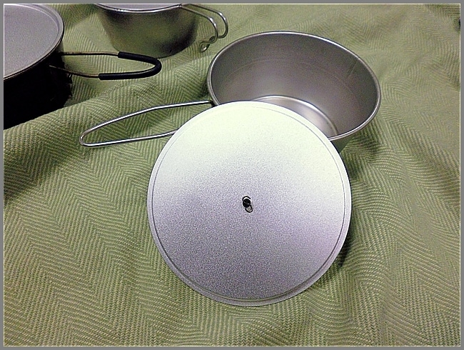 フタ希少【USA製】CASCADE CUP＋ROCKY CUP蓋付 折りたたみ式 送料無料】 MADE IN USA<BR>アルミ製 <BR>1パイント用 リッド<BR