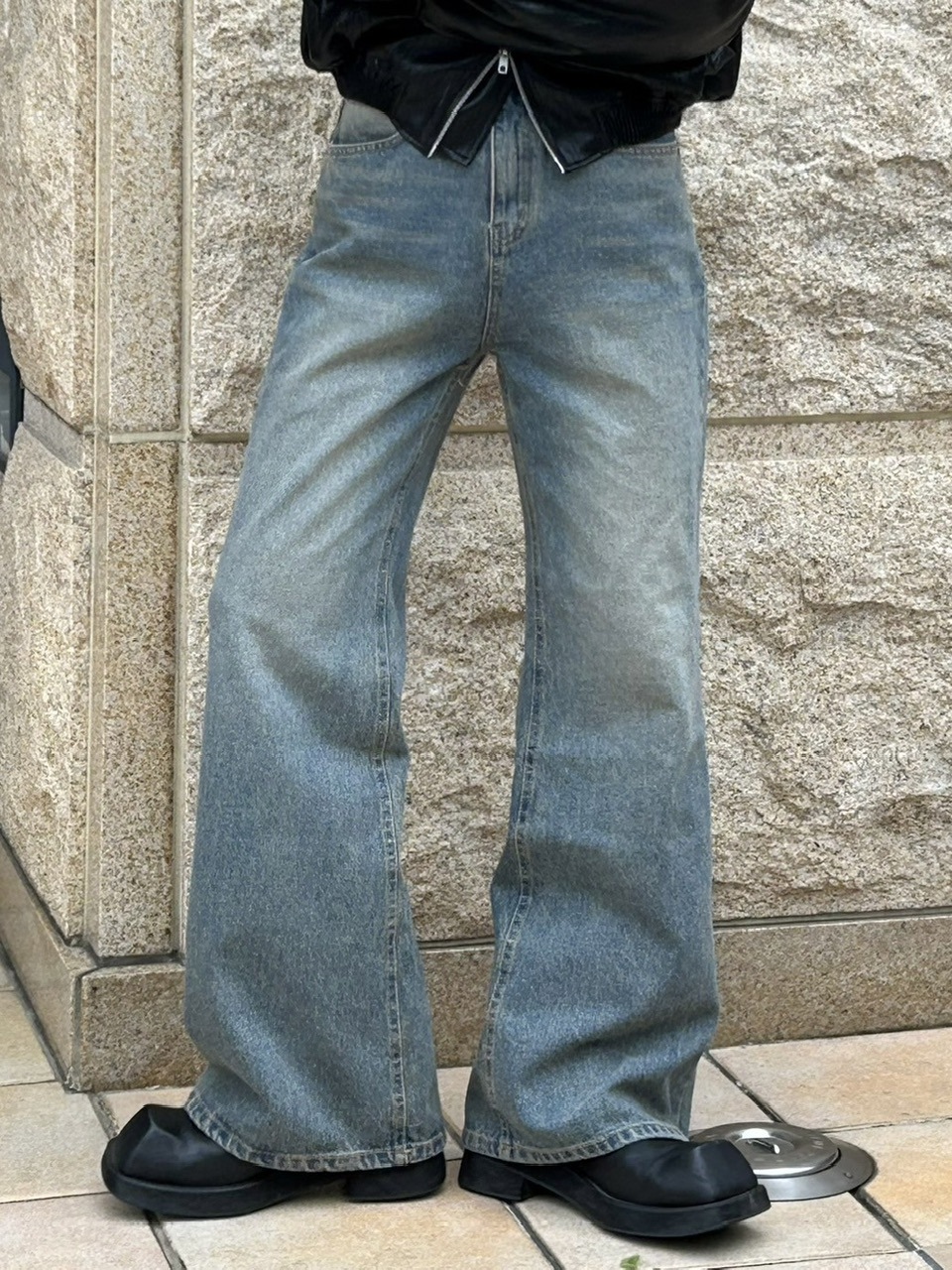 Chikashitsu +】vintage wash bootscut denim pants (2color) | OUR