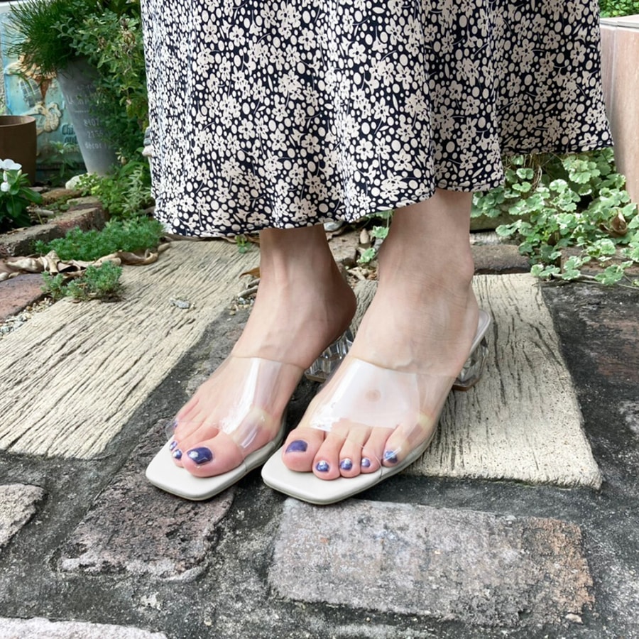 クリアヒール スクエアトゥサンダル