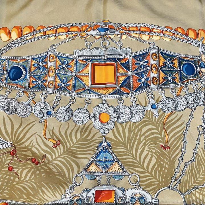 HERMES エルメス スカーフ カレ90 『TERRES PRECIEUSES(貴重な場所