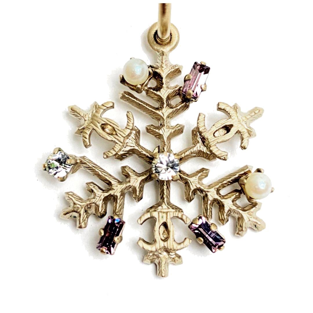 C*i様 お早めの入札がお得✨CHANEL 雪の結晶デザイン ピアス C*i様 お