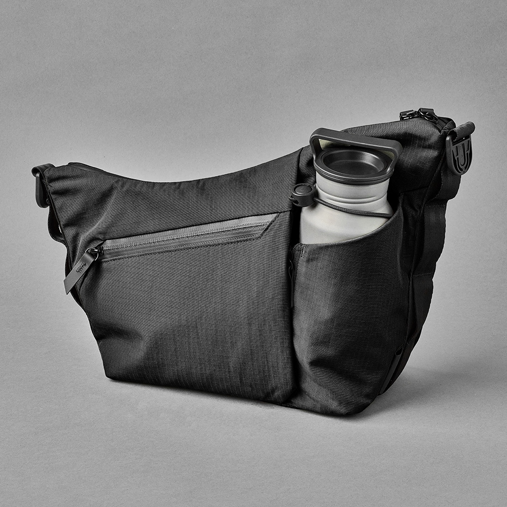 FLOW SATCHEL 4L | SLING & SHOULDER | 【公式】ALPAKA (アルパカ)