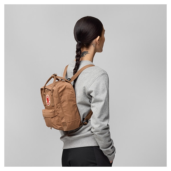 ミニ】Kanken Mini (Ox Red 326) | FJALLRAVEN,KANKEN,KANKEN MINI