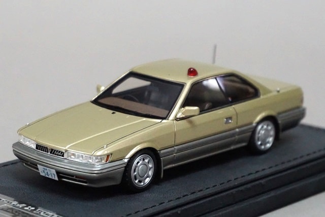 アオシマ 1/43 あぶない刑事 港303 レパード アルティマ 帰ってきた