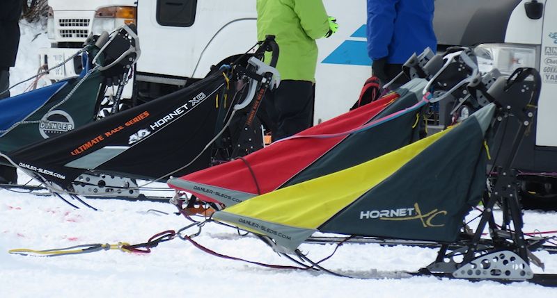 橇 (そり) ：Sled – 犬ぞりワールド 魔法のしっぽ