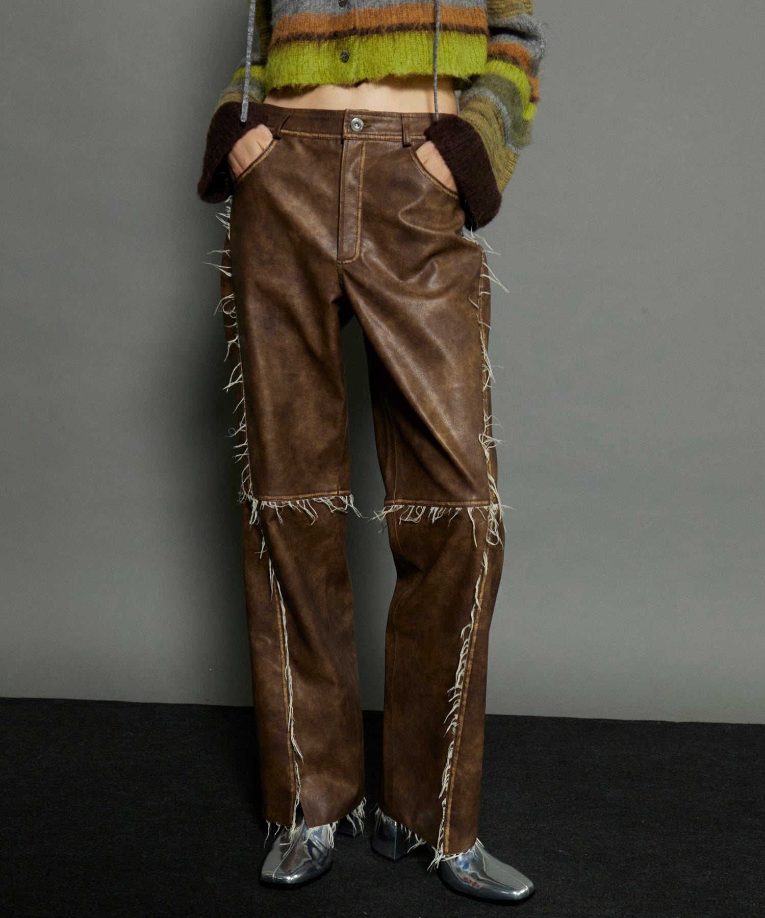 SALE】Vegan Leather Cut Off Pants