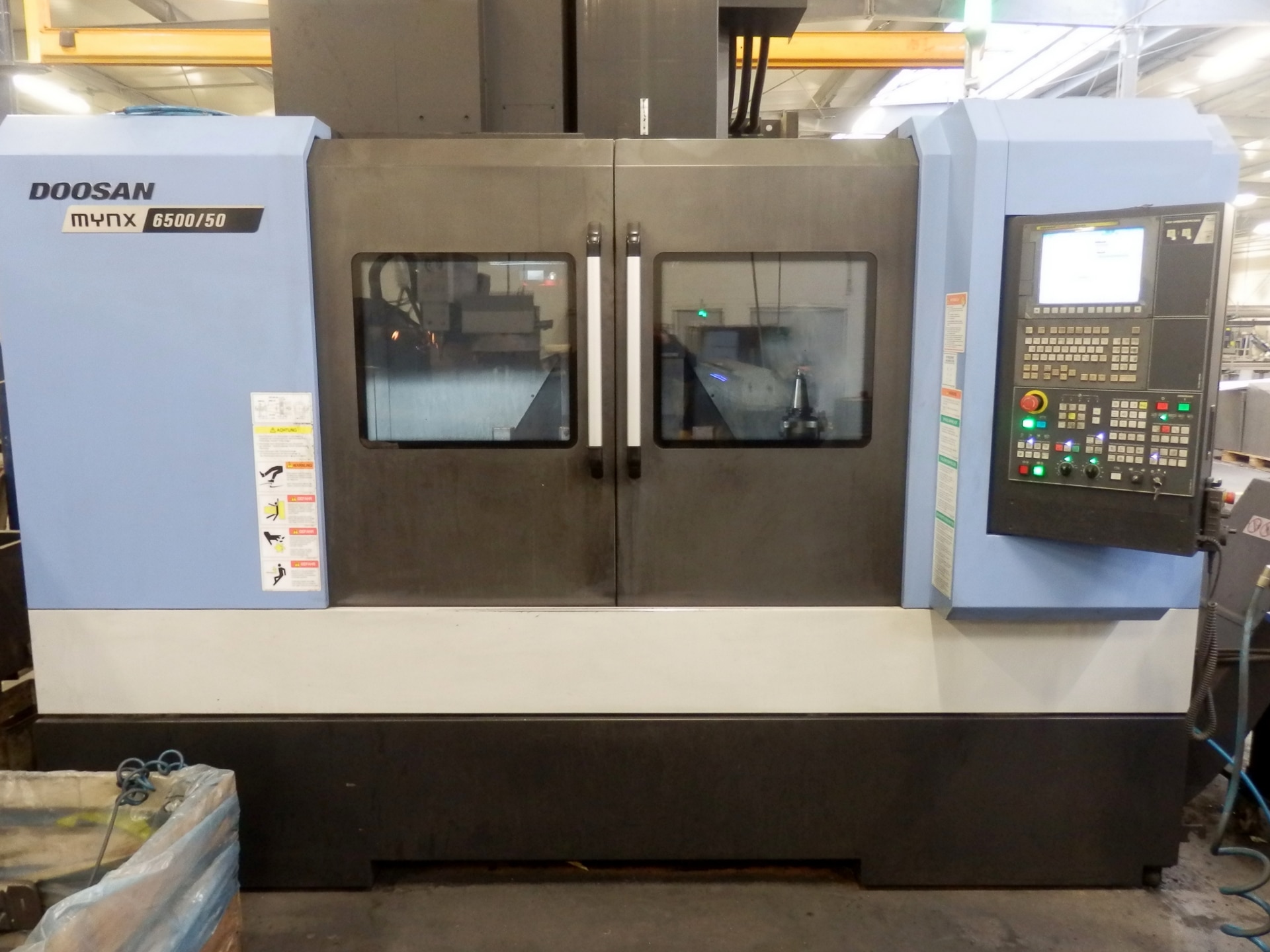 DOOSAN MYNX 6500/50 machining center