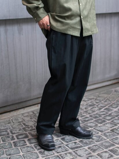 CALEE 「PINSTRIPE TUCK WIDE SLACKS」 ピンストライプスラックス