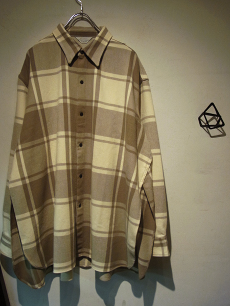 UNUSED（アンユーズド） オーバーサイズ サイドスリットチェックシャツ