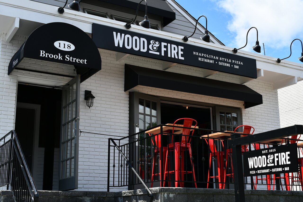WOOD & FIRE NEAPOLITAN STYLE PIZZA, Scarsdale - 118 Brook St