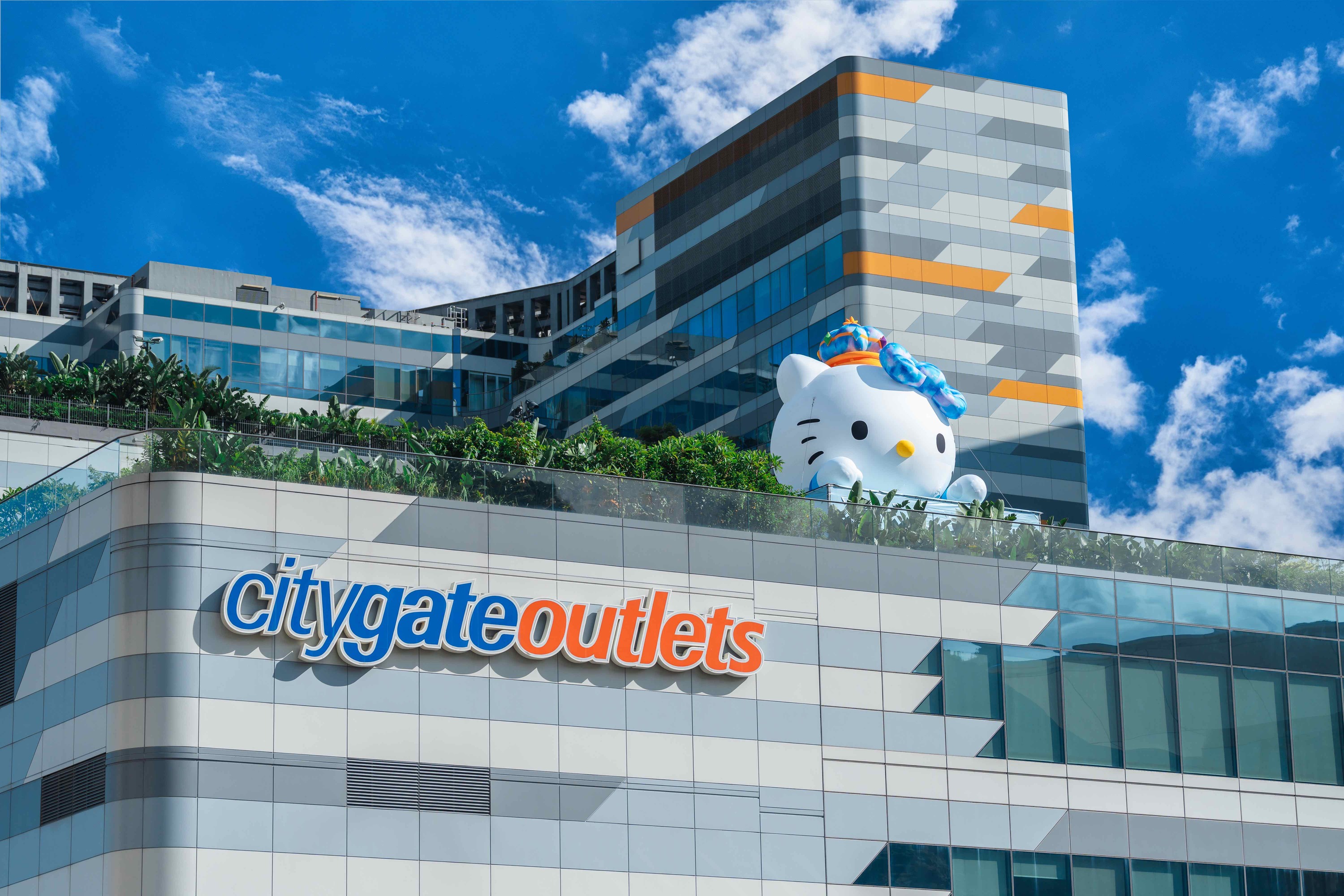 Summer Exploration: Hello Kitty Seven Wonders in MetaGaia | Things