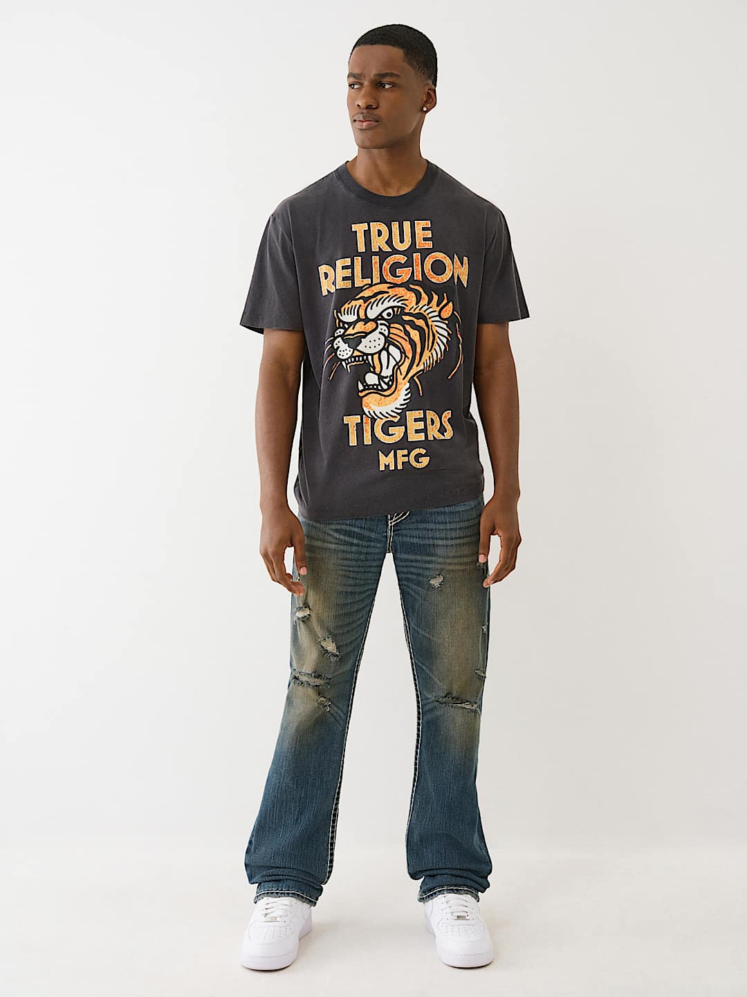RICKY SUPER T DISTRESSED STRAIGHT JEAN 34