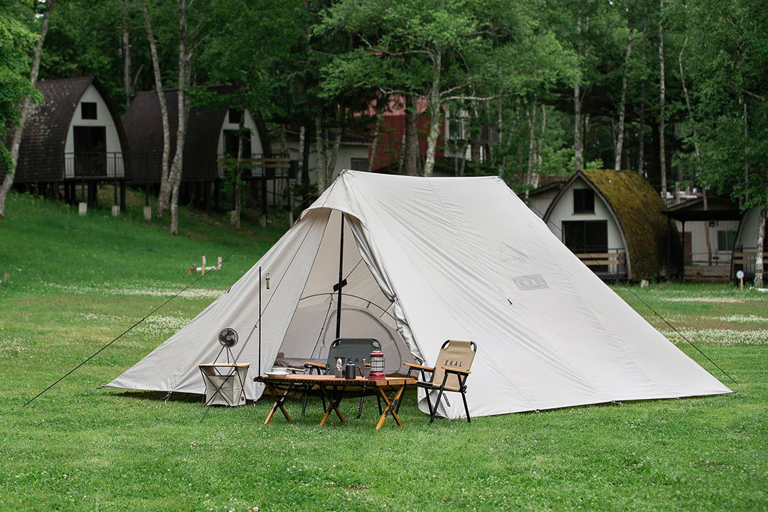 キャンプフリーク必見のtent-Mark DESIGNS ツインポールシェルター