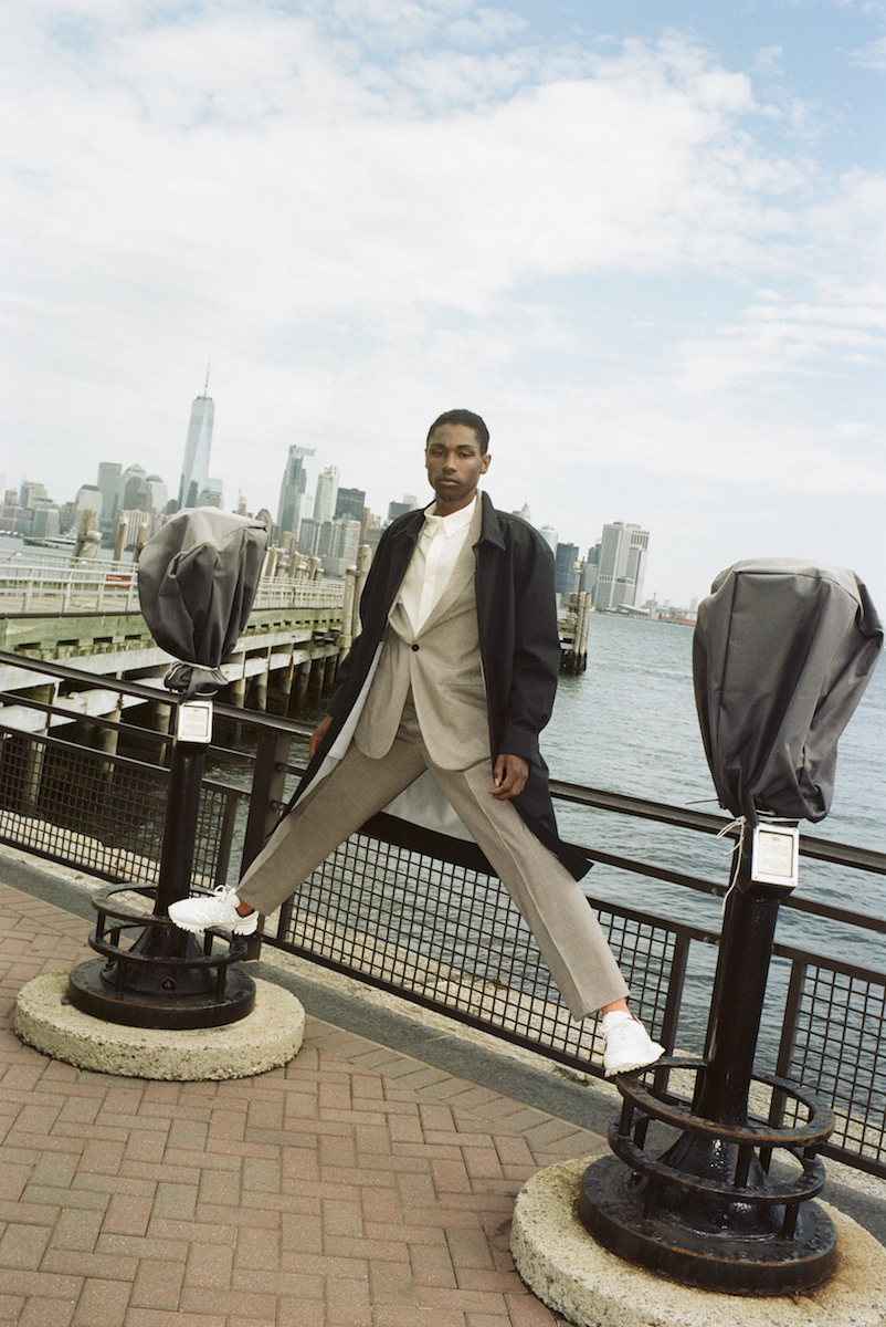 東京デザインスタジオ ニューバランス」とNY発「オーバーコート」が