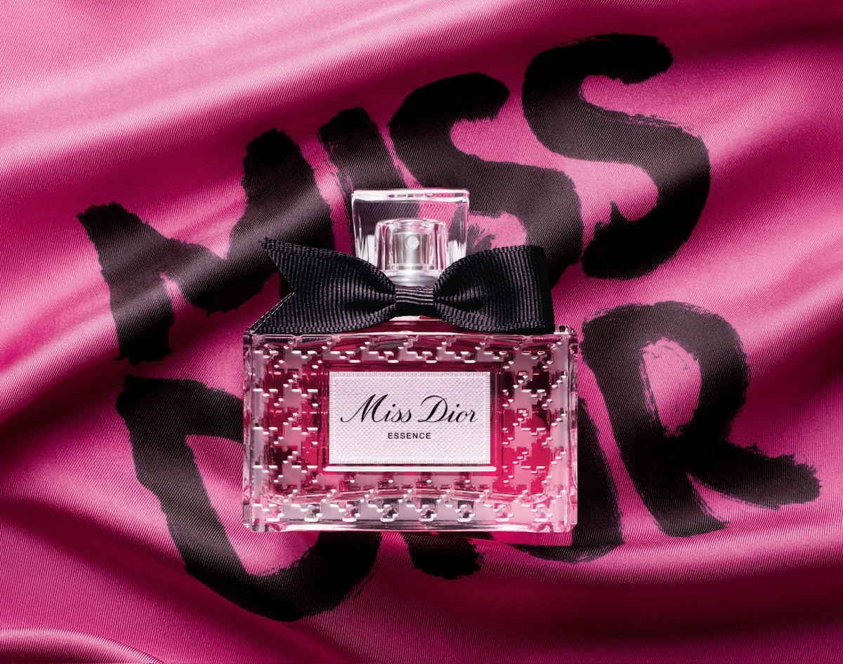 ミス ディオール”に新たな香りが登場 限定アイシャドウも用意した