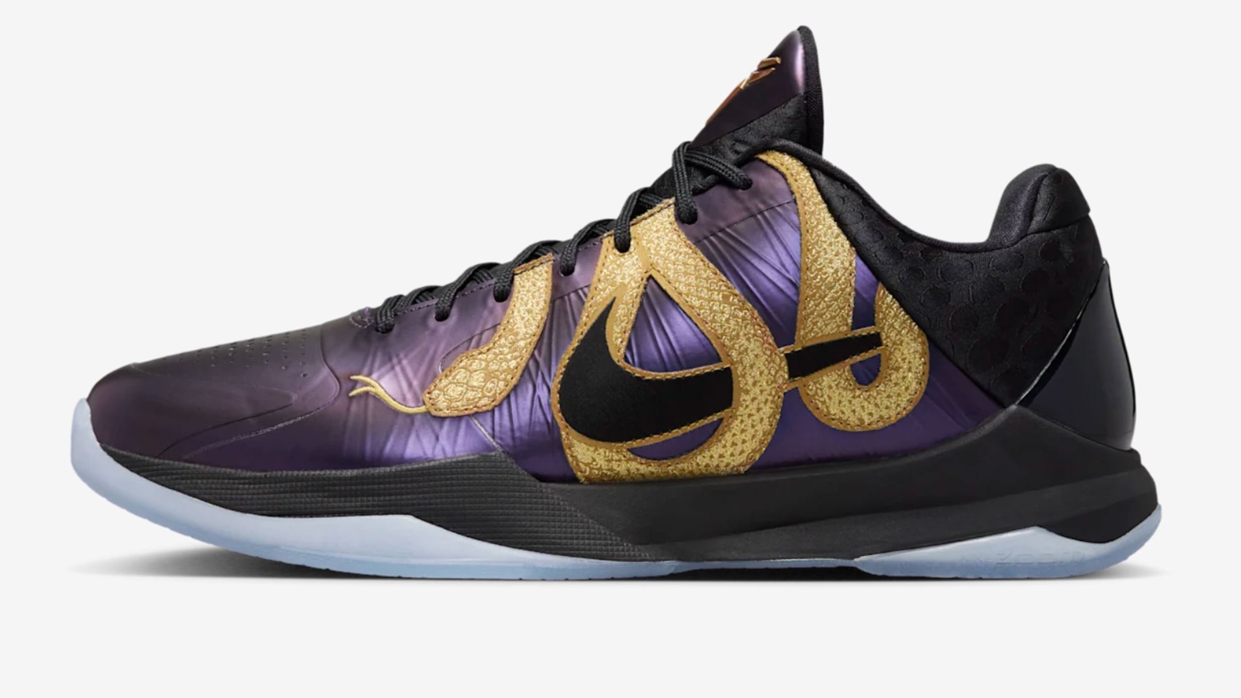 コービー 5 プロトロ “Year of the Mamba”」で巳年をセレブレート
