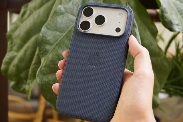 Apple公式純正 テックウーブンケース ブルー iPhone 17 Pro用 MagSafe