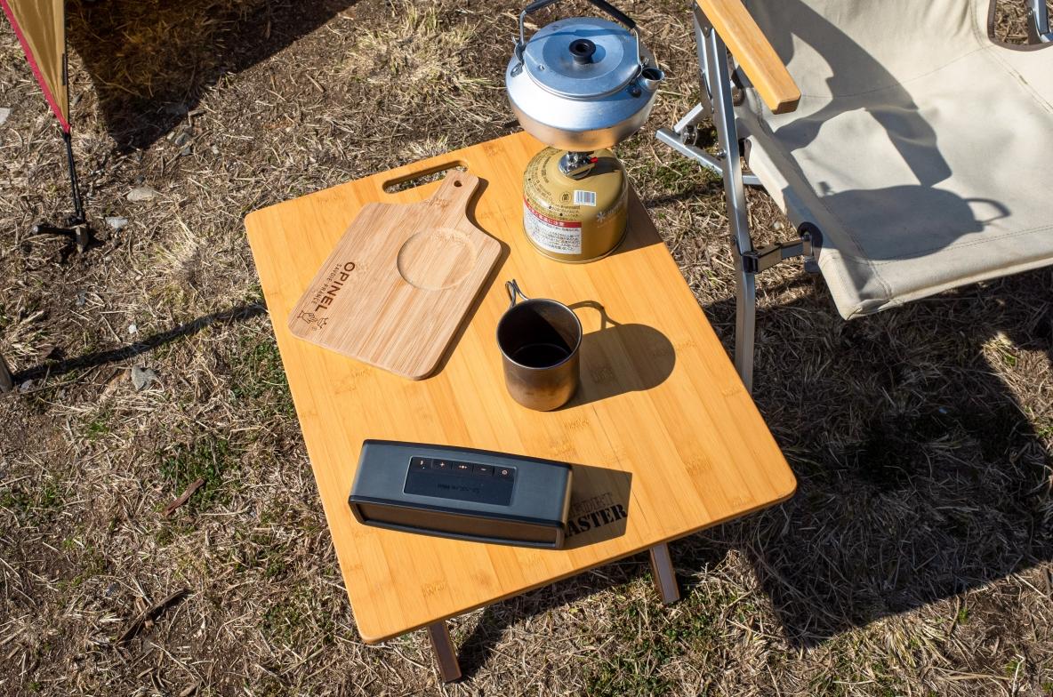 コールマンのバンブーサイドテーブルは組み立て2秒！ キャンプやお花見