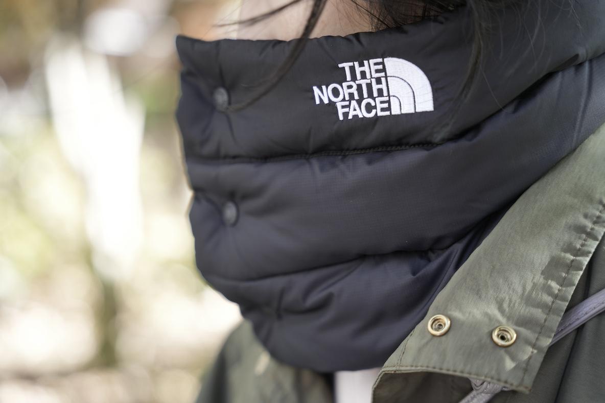 THE NORTH FACEのヌプシネックゲイター。「冬の電車暑いけど外は寒い