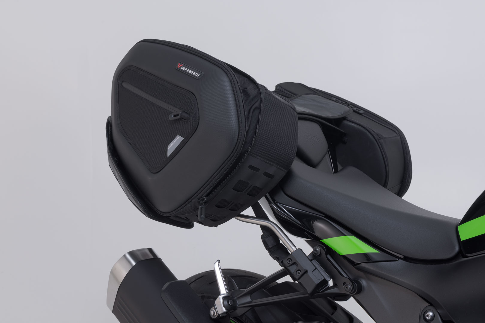 PRO BLAZE H saddlebag set for the Kawasaki ZX-6R (23-) - SW-MOTECH