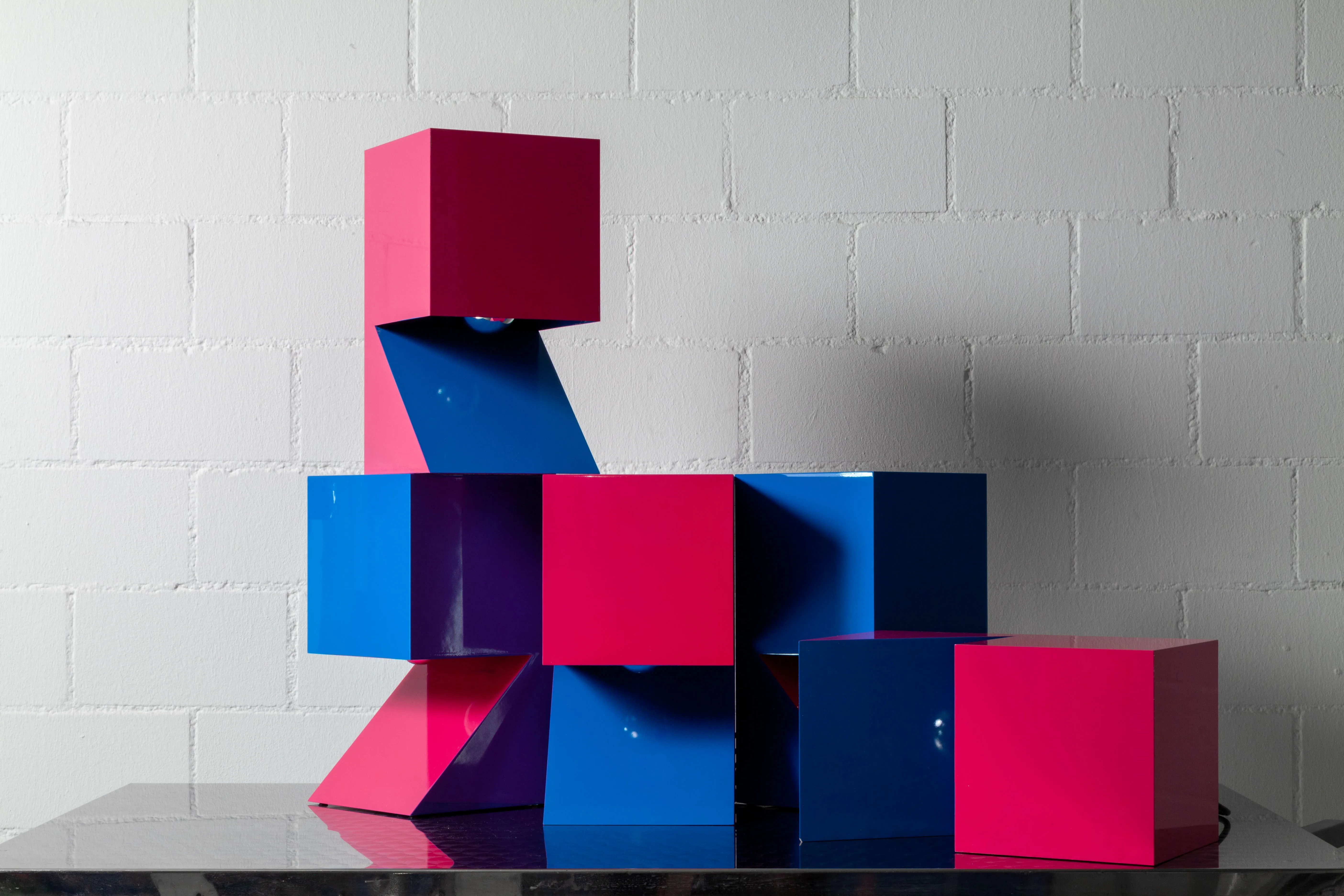 Nefertiti – Modular Magnetic Lamp by Marco Zelli | ADORNO DESIGN
