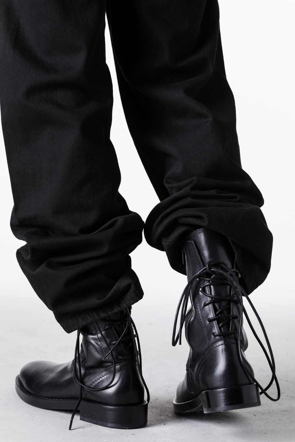 ブランド紹介】Ann Demeulemeester（アンドゥムルメステール）：孤高の