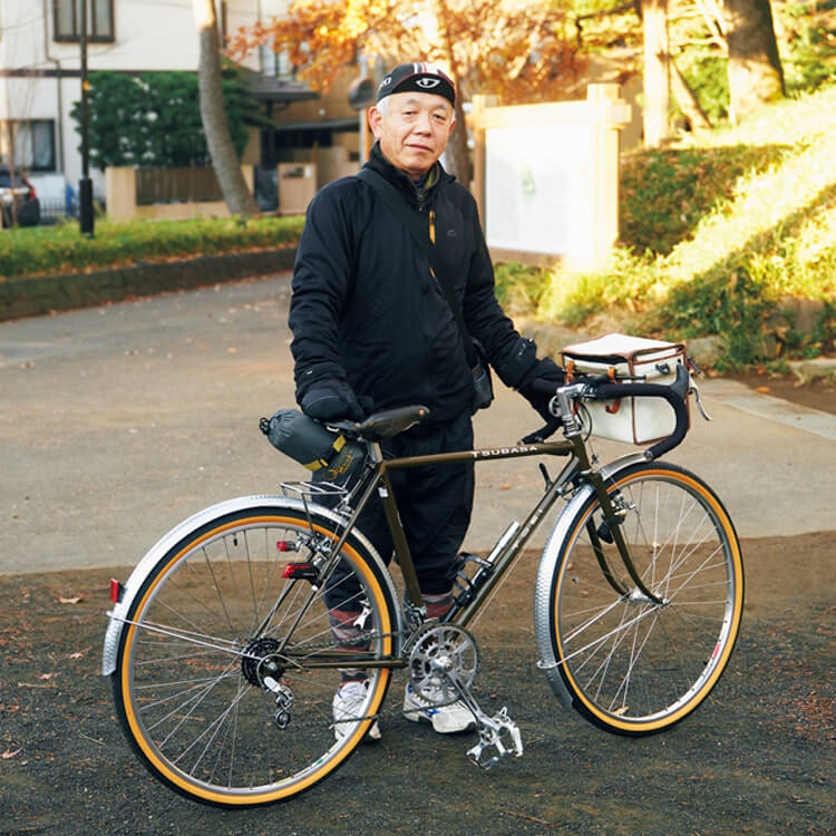 ランドナーを担いで、海へ山へ。バラして「輪行」できる自転車で