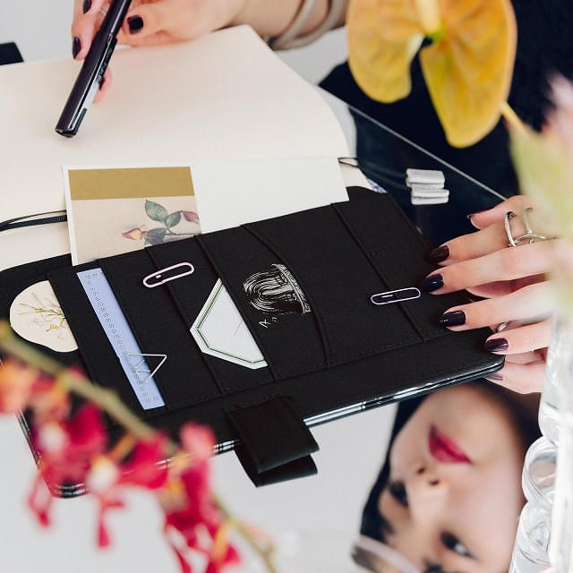 伊藤潤二「富江」デザインの「ほぼ日手帳2026」9月1日から発売 ホラー