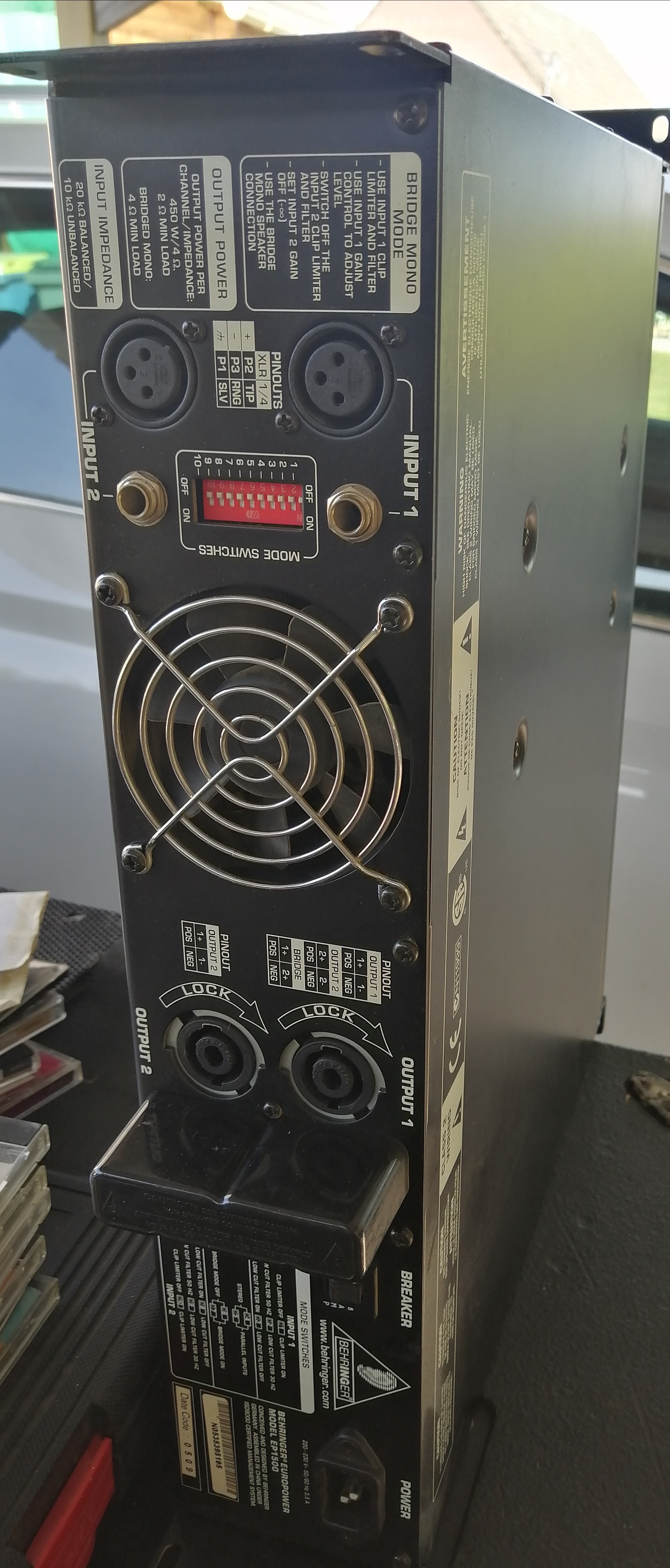 Europower EP1500 - Behringer Europower EP1500 - Audiofanzine