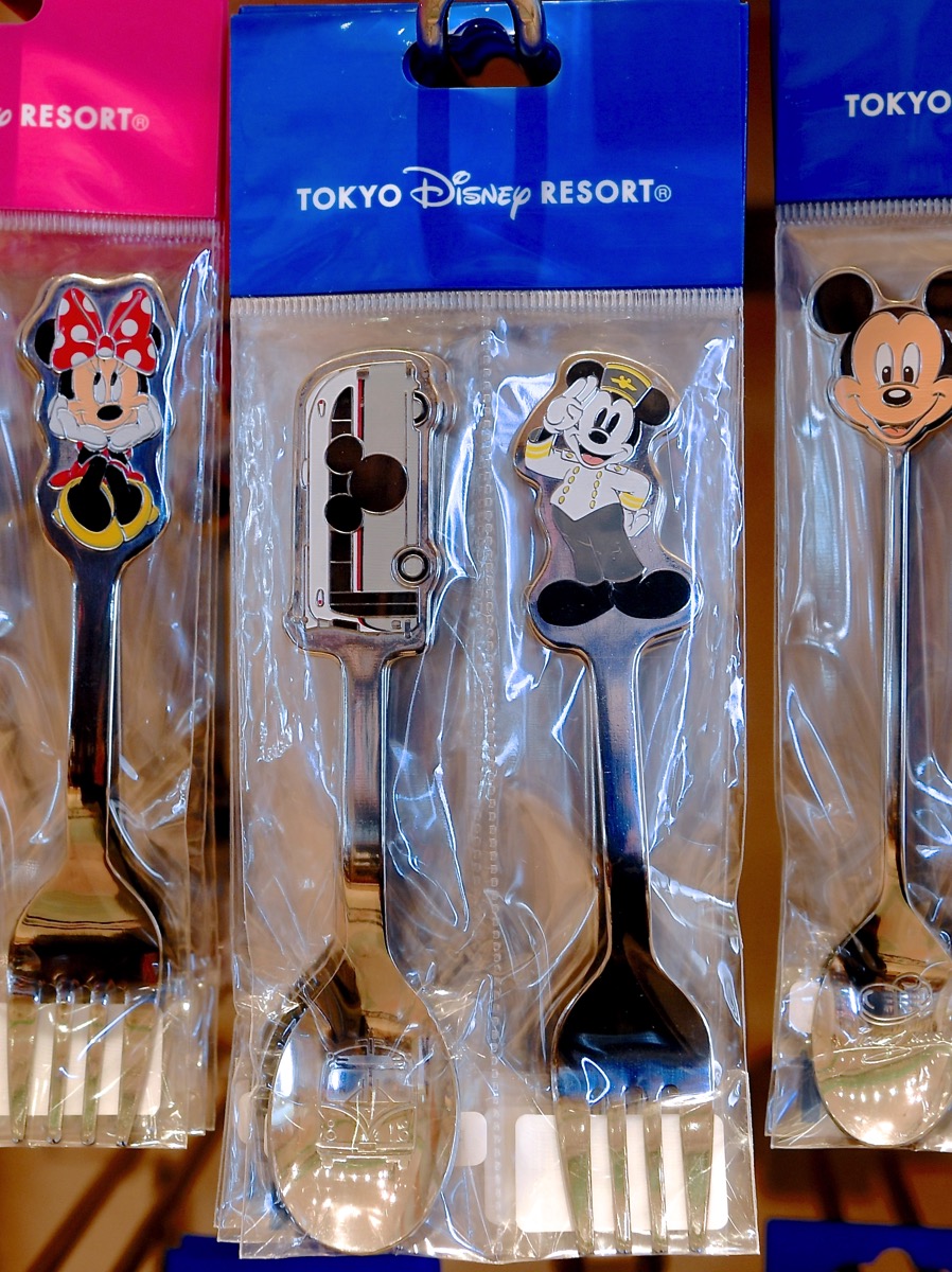 ペアデザインがかわいい！東京ディズニーランド スプーン＆フォーク