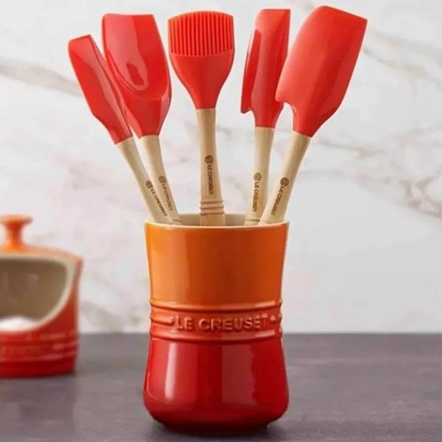 Amazon.com: Le Creuset Stoneware Utensil Crock, 1 qt., Cerise
