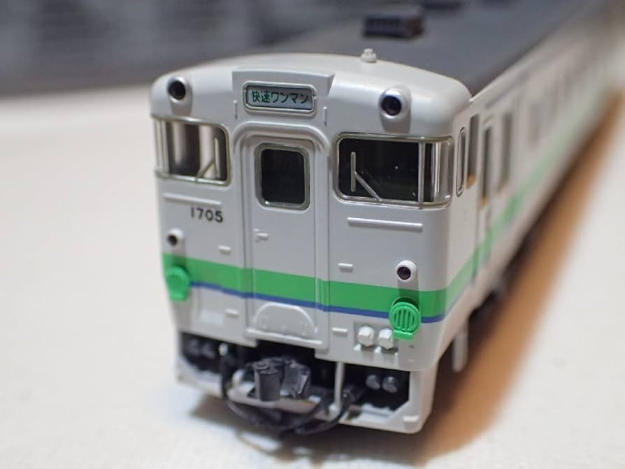Amazon | TOMIX 9412 キハ40-1700 T車 1両 ライト白色LED 黒染め車輪
