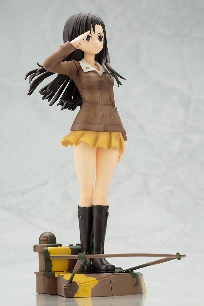 Amazon.co.jp: ガールズ&パンツァー 劇場版 西絹代 1/7スケール PVC製