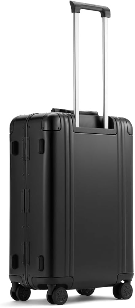 Amazon.com | ZERO Halliburton Classic Aluminum 3.0 Medium