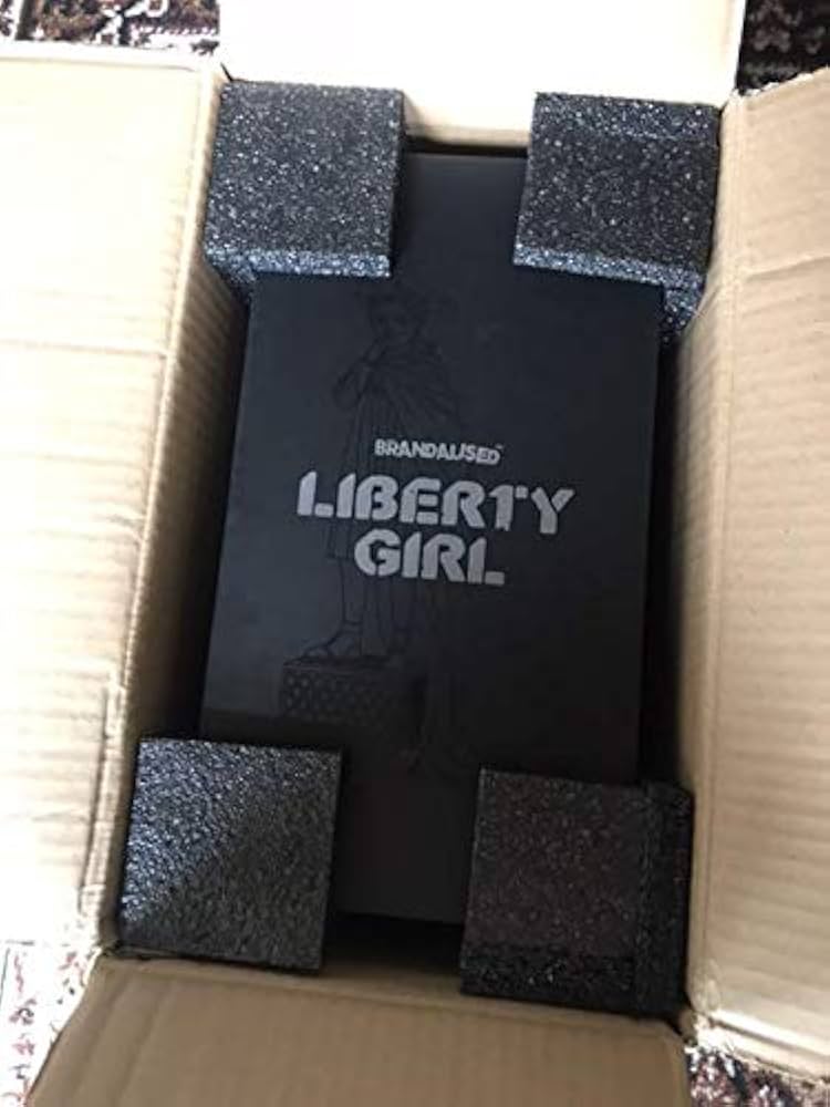 Amazon.co.jp: Banksy×Mighty Jaxx Liberty Girl バンクシー : ホーム