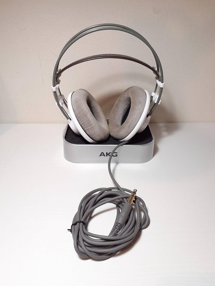 Amazon | 3年保証モデル 【AKGプロ公式ストア】 AKG