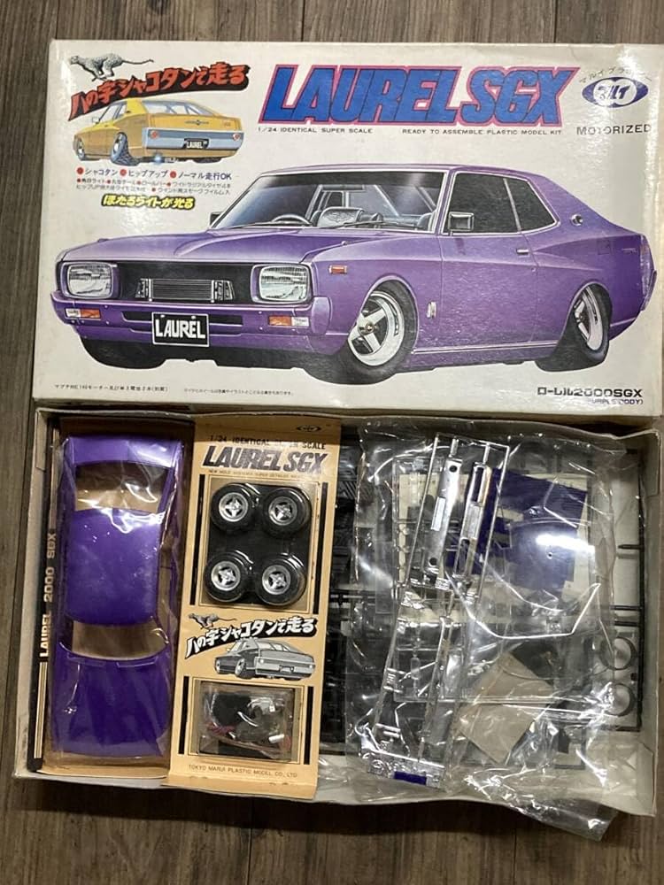 豚けつローレル1/24 傑作品シルバー/レッド 豚けつローレル1/24 傑作品