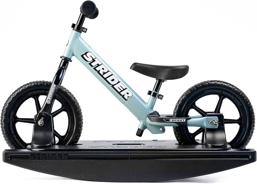 STRIDER ストライダー 12インチ 2023年限定色 アイスブルー STRIDER
