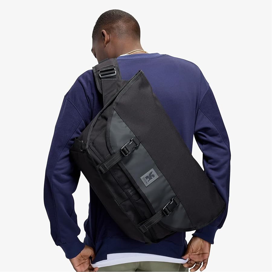 Amazon.co.jp: [クローム] メッセンジャーバッグ CTZ 24L MESSENGER