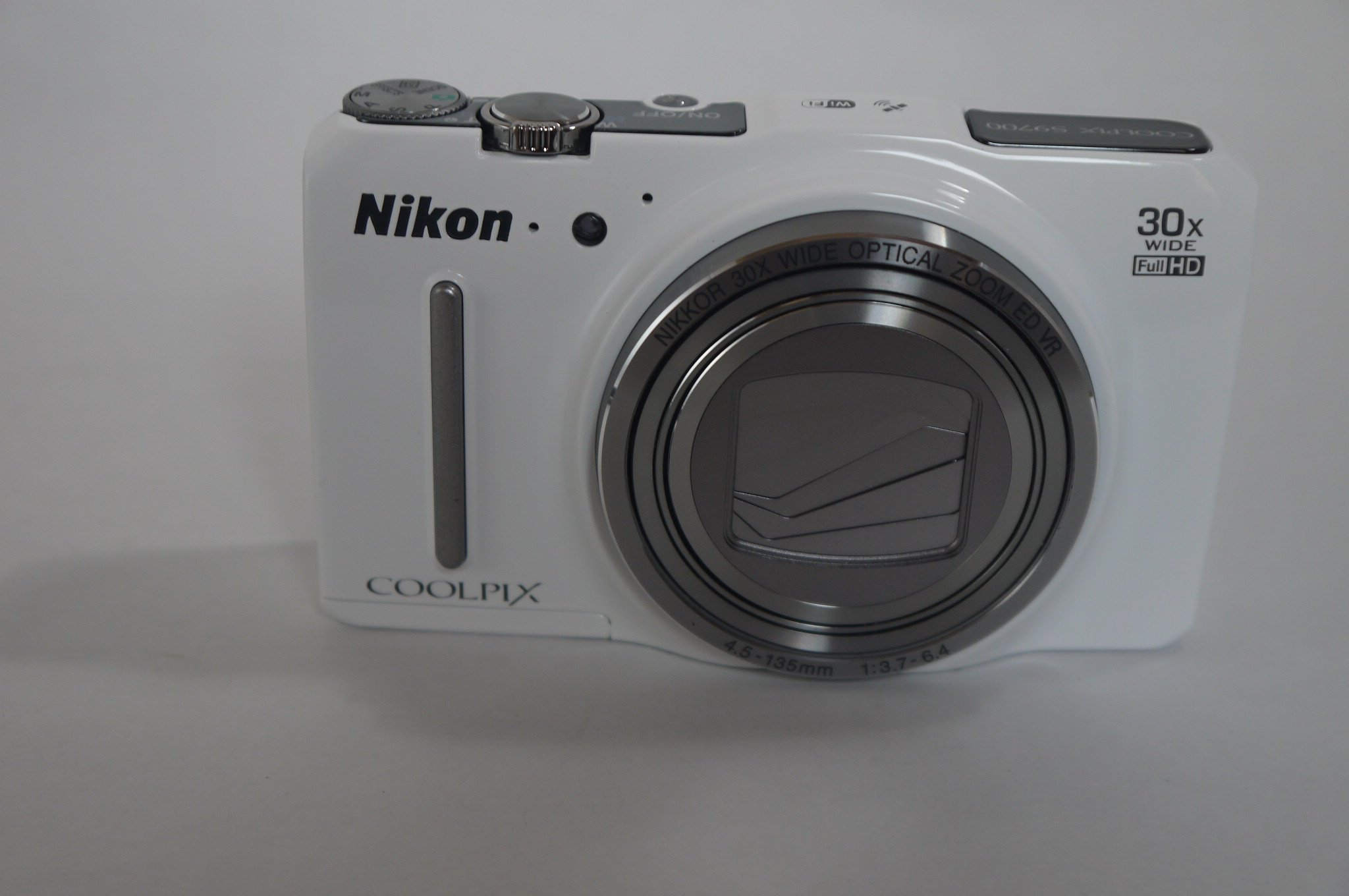 Amazon | Nikon デジタルカメラ S9700 光学30倍 1605万画素 エレガント