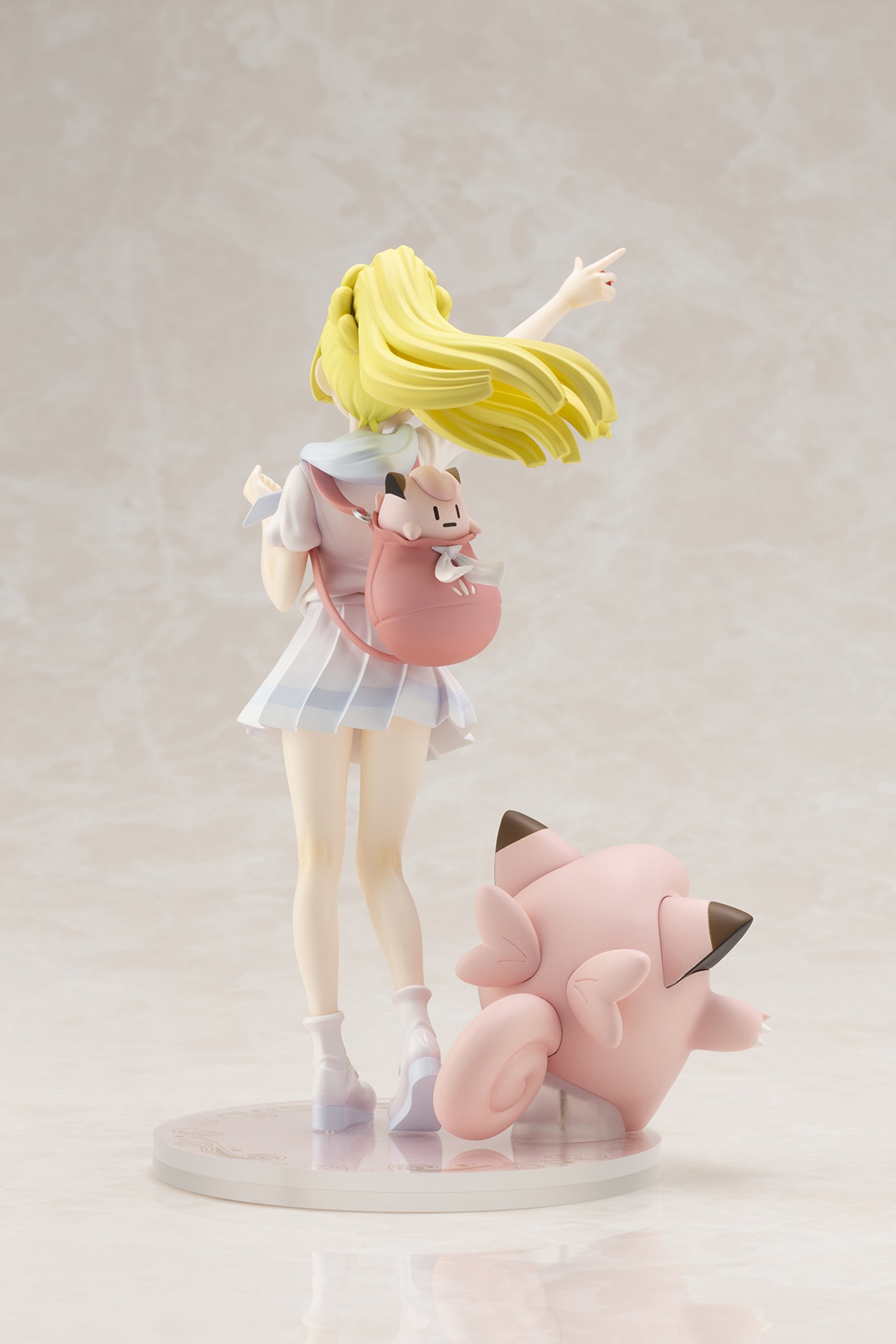 Amazon | ポケモンセンターオリジナル フィギュア がんばリーリエ