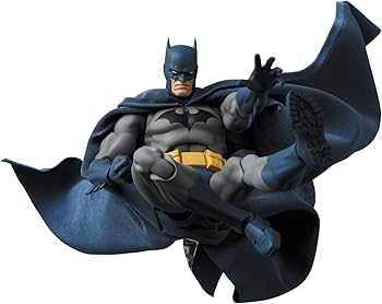 Amazon.co.jp: MAFEX No.105 Batman Hush Action Figure Total Height