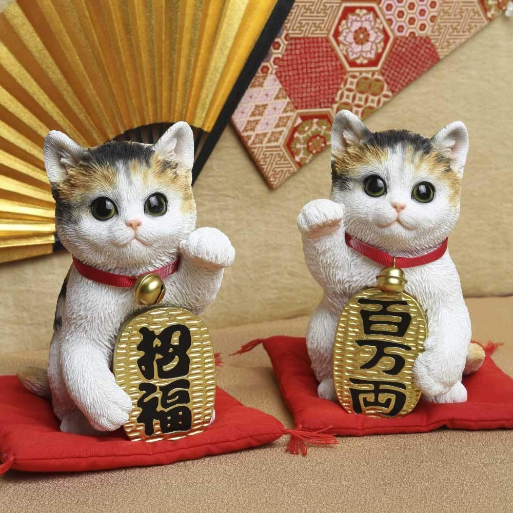 Amazon.co.jp: 招き猫 サバ白 右手をあげて『金招き』 金運 百万両